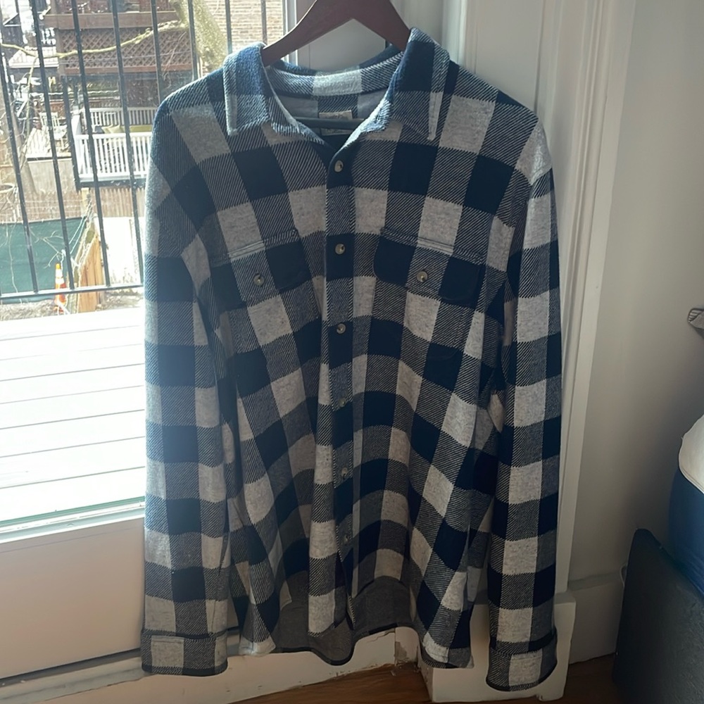 Blue & Grey XL Faherty Flannel